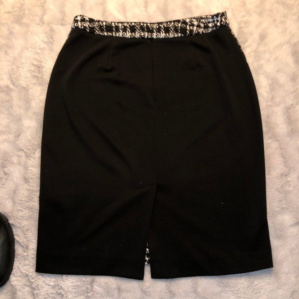 Black and White calvin klein Skirt - Picture 3 of 4